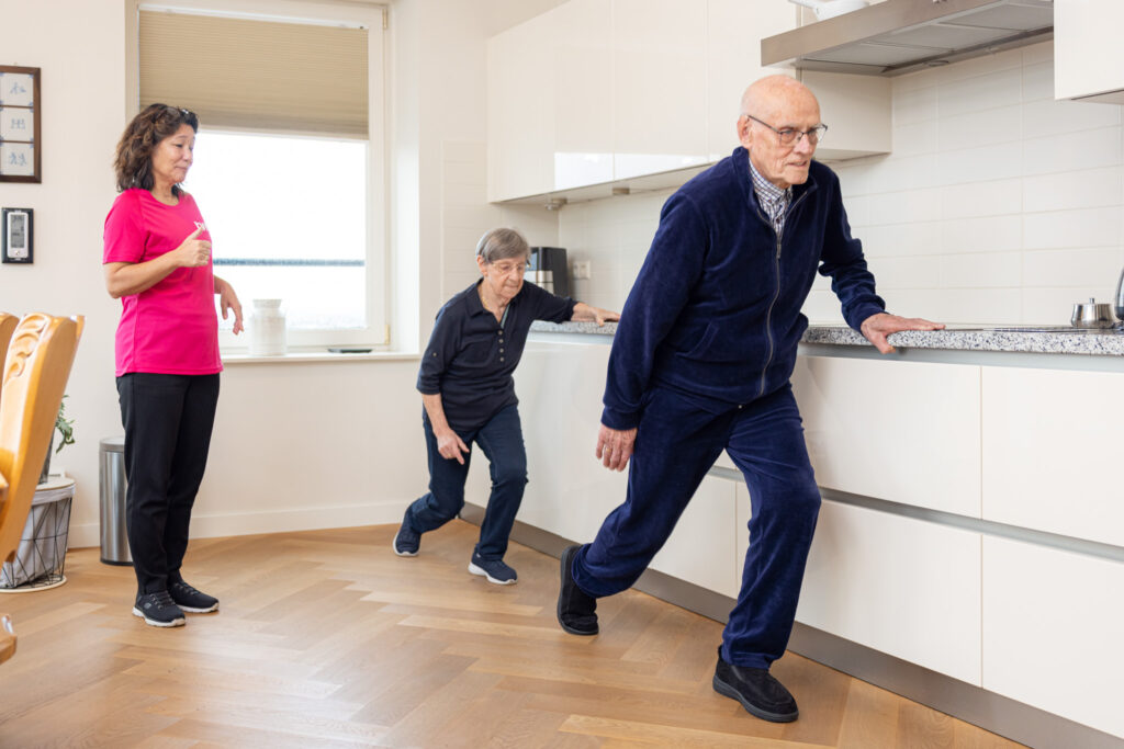 Pasangan De Jong terus bergerak